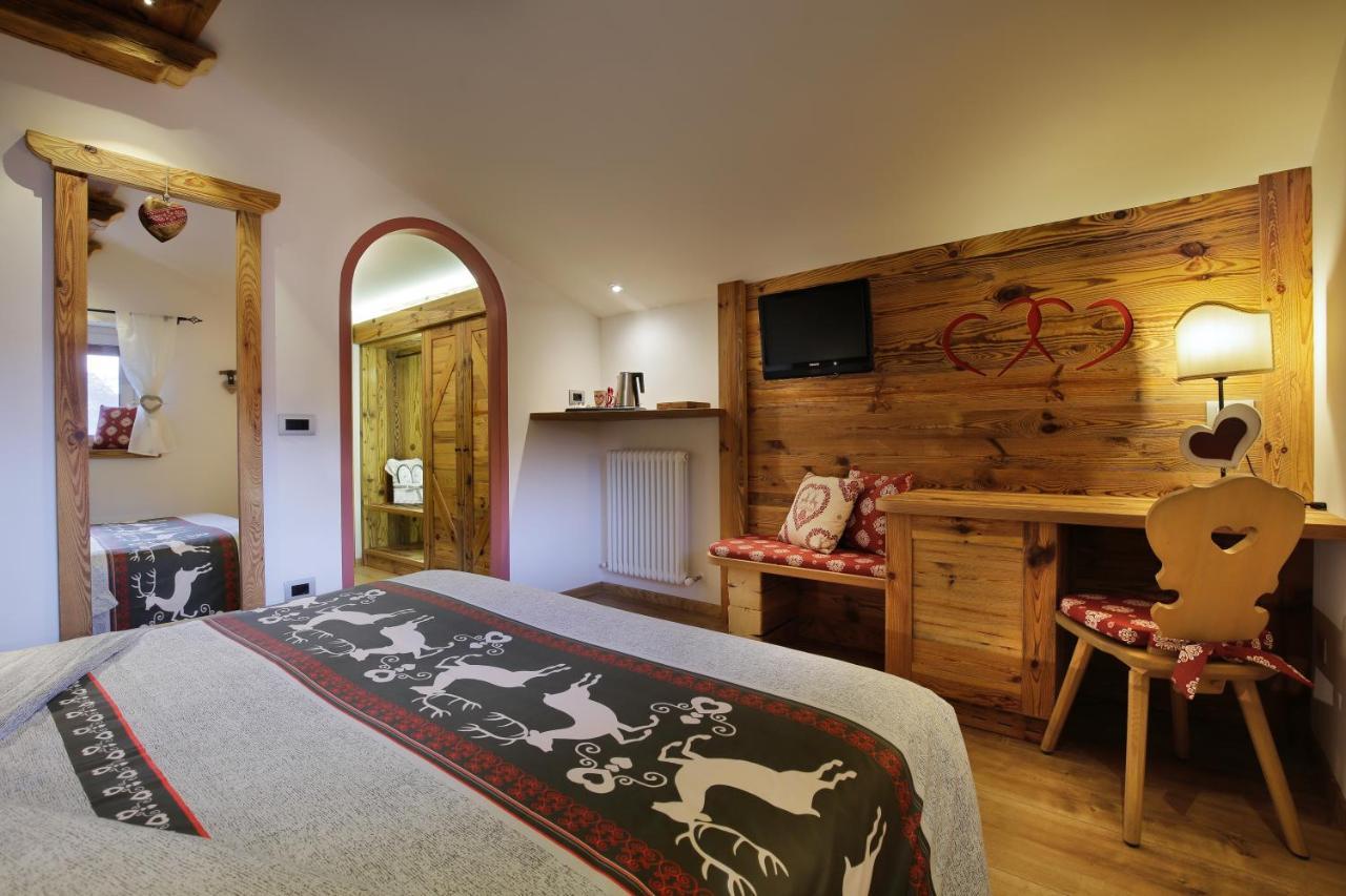 Hotel Azola Canazei Esterno foto